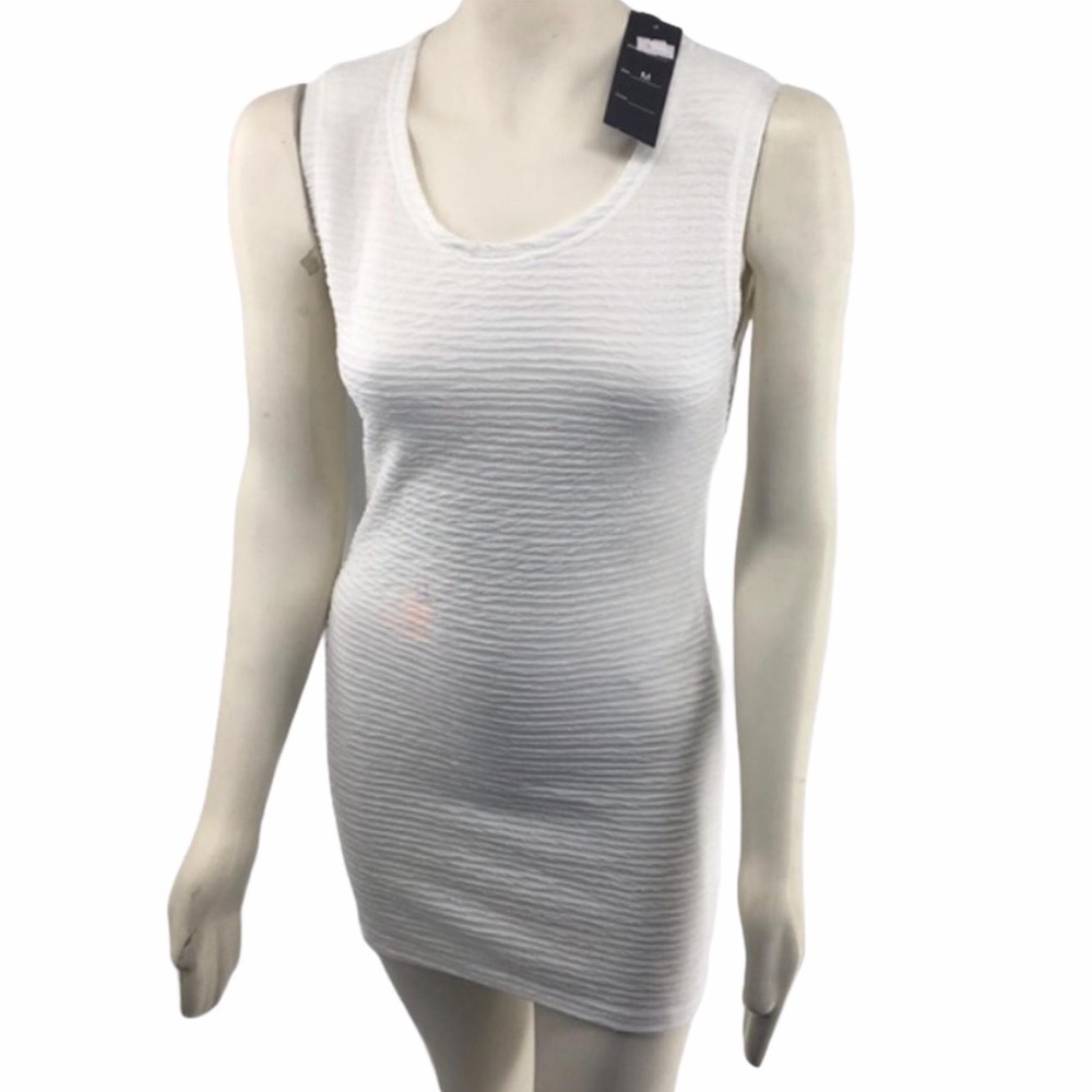 Elegant White Sleeveless Dress